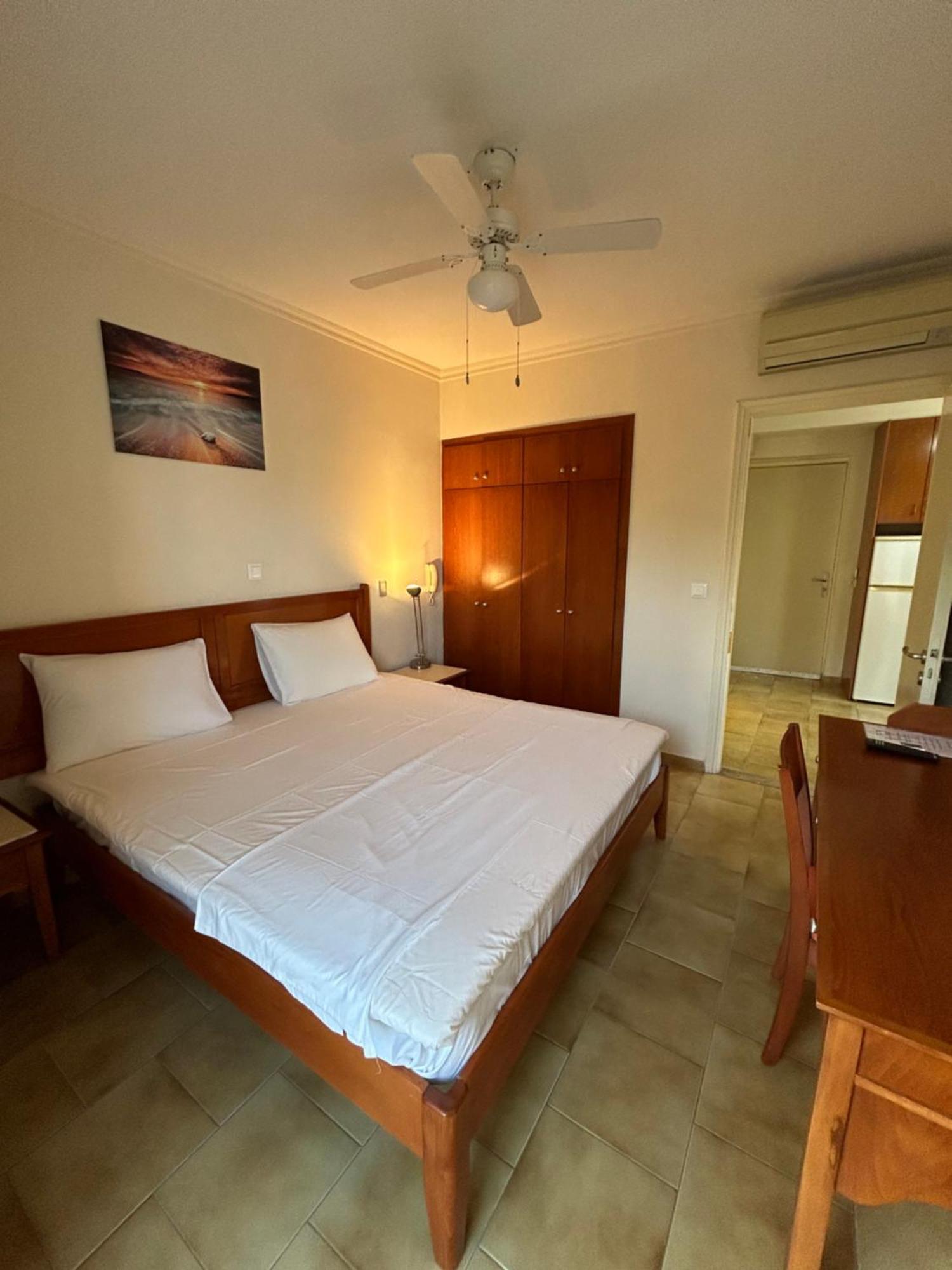 Captain Yiannis Studios & Apartments Kos Exteriör bild